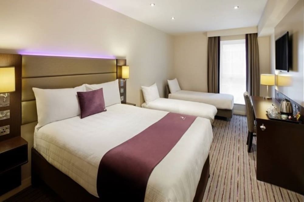 Premier Inn Bridgwater Gateway (M5 J24) 5/21