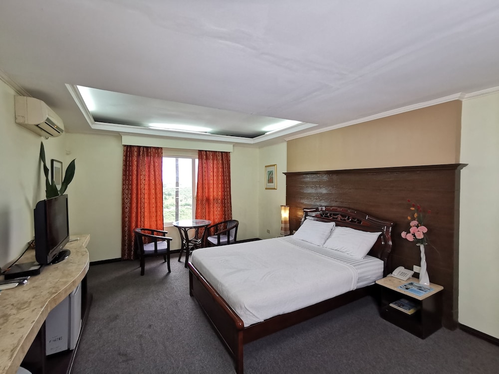 Cebu Hilltop Hotel 22/54