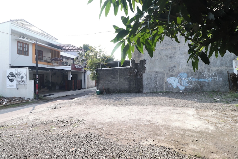 Bisma Balcony Homestay 58/64