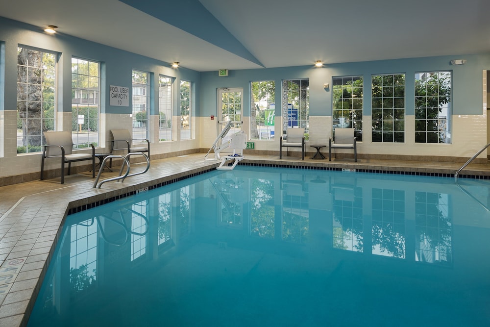 swimming pool spa