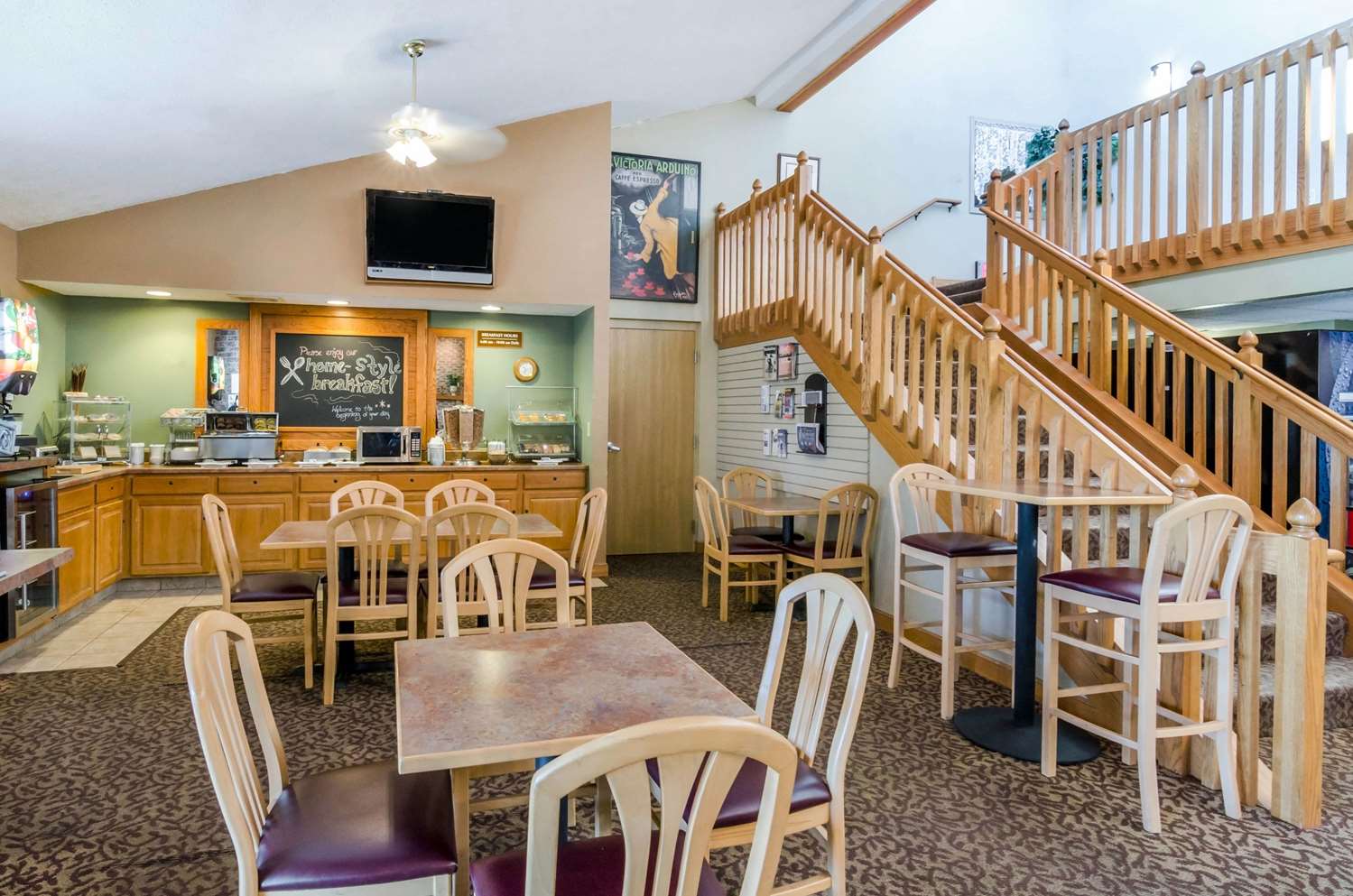 Rodeway Inn Hesston, KS 24/28