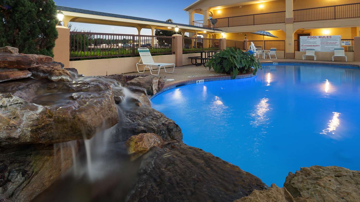 Best Western Angleton Inn 3/6