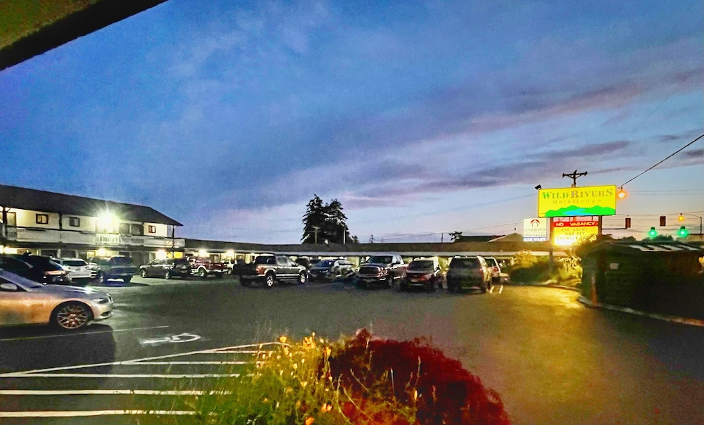 Wild Rivers Motor Lodge 20/24