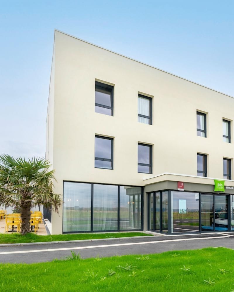 Ibis Styles Morlaix 1/47