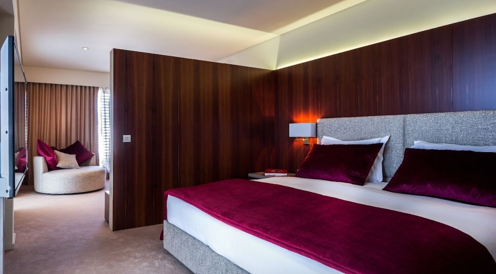 4615 Hotel 21/70