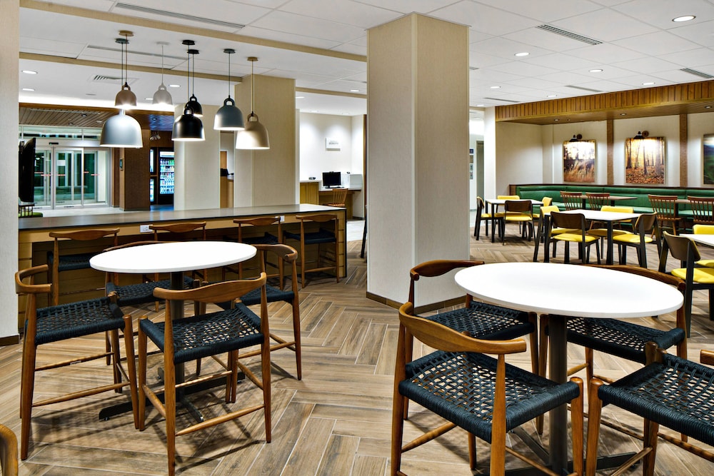Fairfield by Marriott Inn & Suites Deerfield Beach Boca Raton 43/48