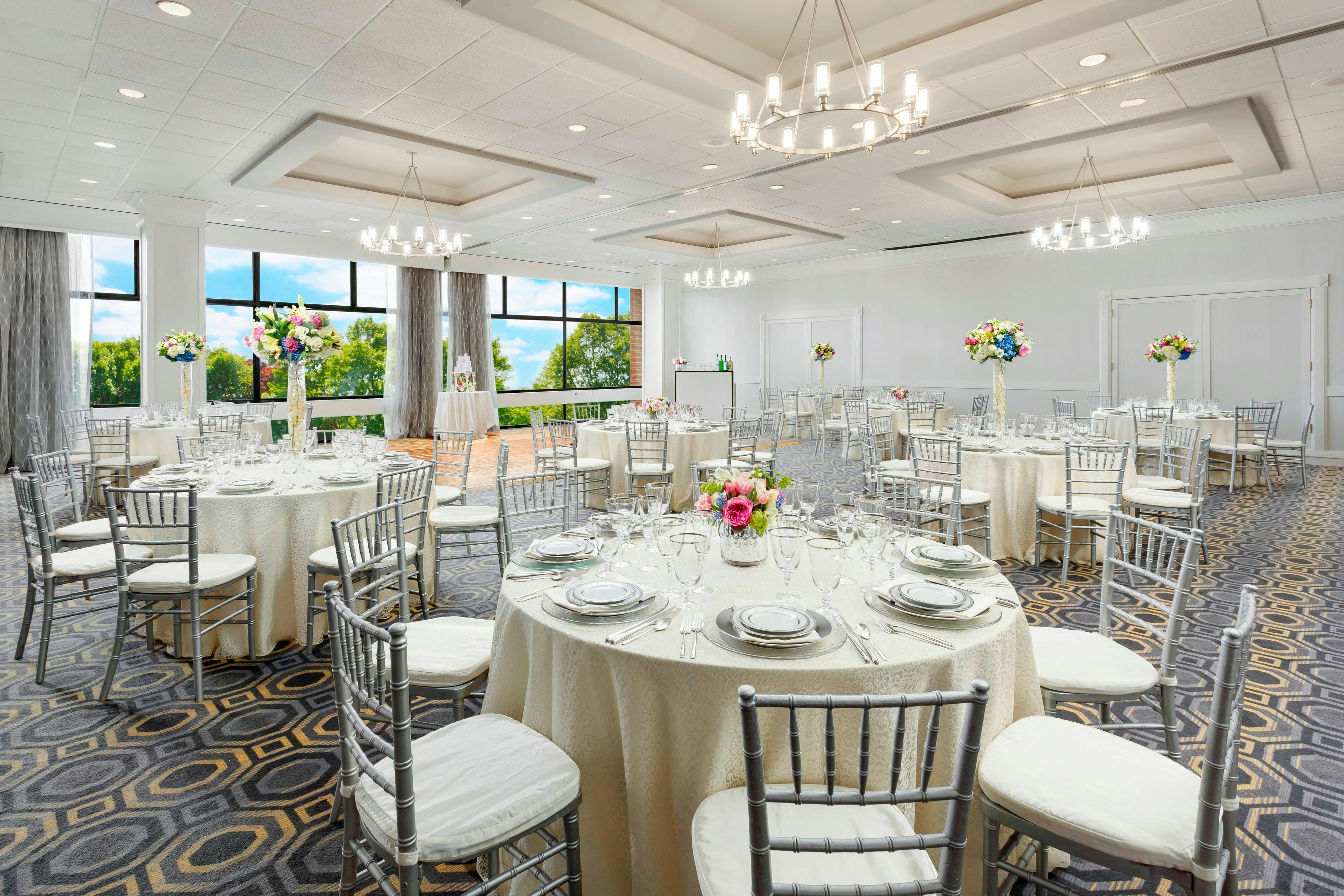 Courtyard By Marriott Boston Cambridge 10/22
