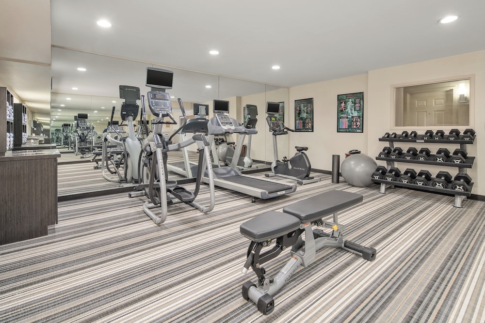 Candlewood Suites Huntersville Lake Norman Area 37/69