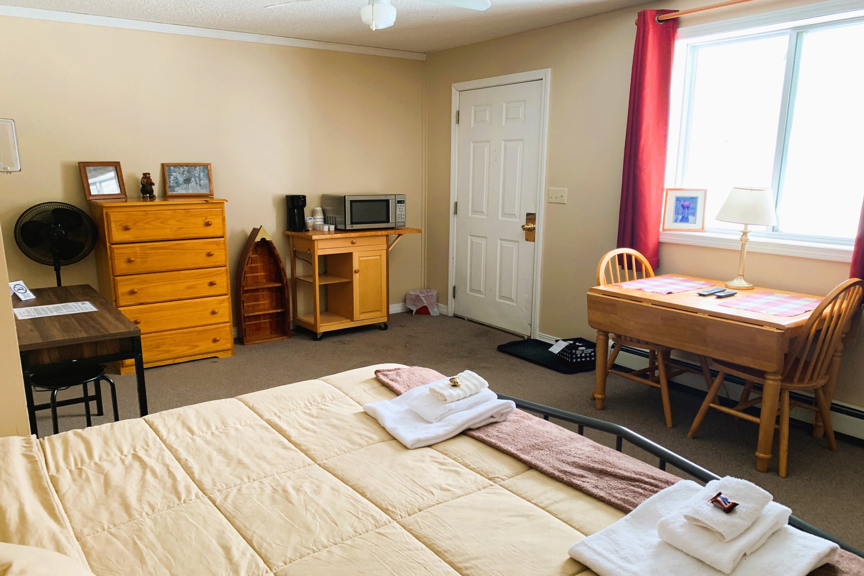 Love Hotels St John River at Fort Kent ME 39/59