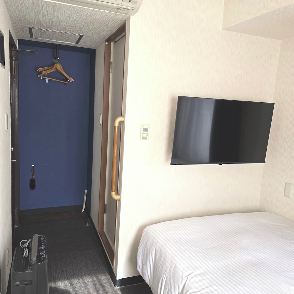 SEMI ROOM, BASIC, SEMI DOUBLE BED