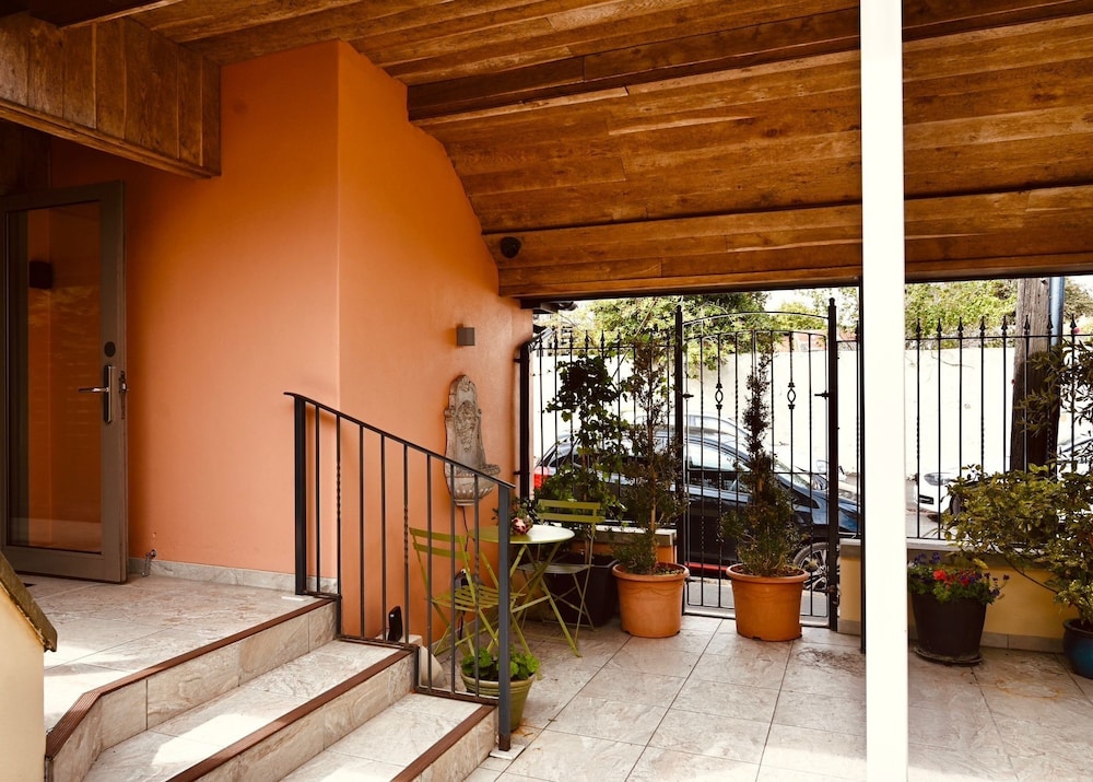 The Bakery Restaurant with Rooms 3/50