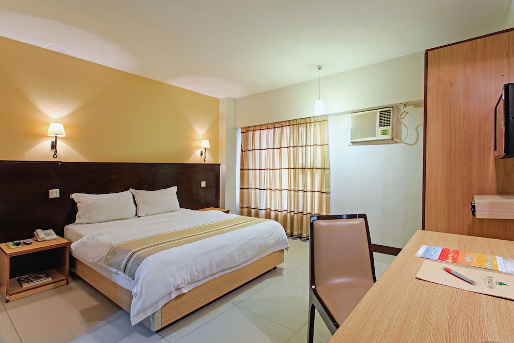 The Orchard Cebu Hotel & Suites 13/54