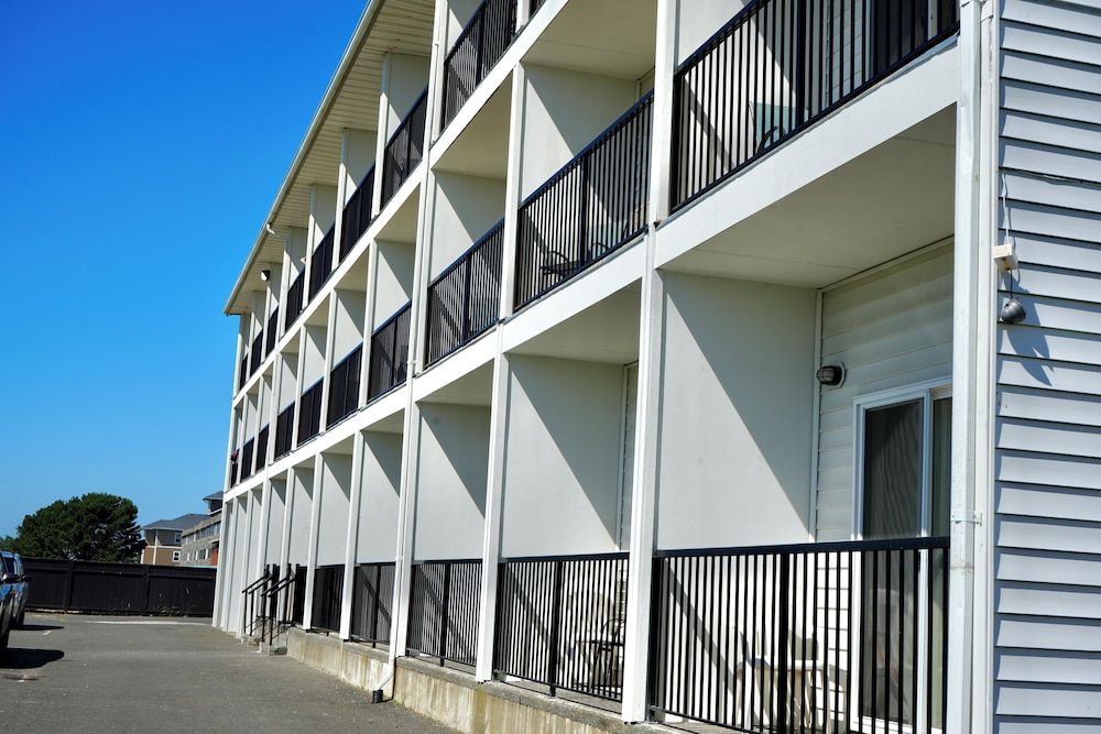 Coratel Inn and Suites By Jasper Ocean Shores 5/50