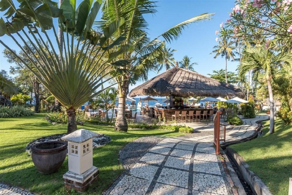 Siddhartha Ocean Front Resort Spa 38/50