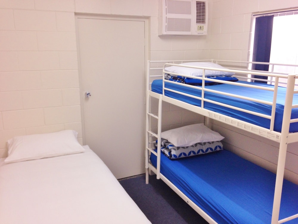 VICTOR HARBOR CITY INN 33/63