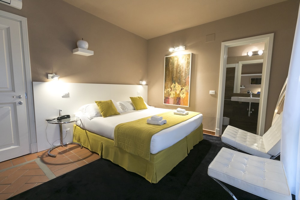 Palazzo Lorenzo Hotel Boutique 26/69