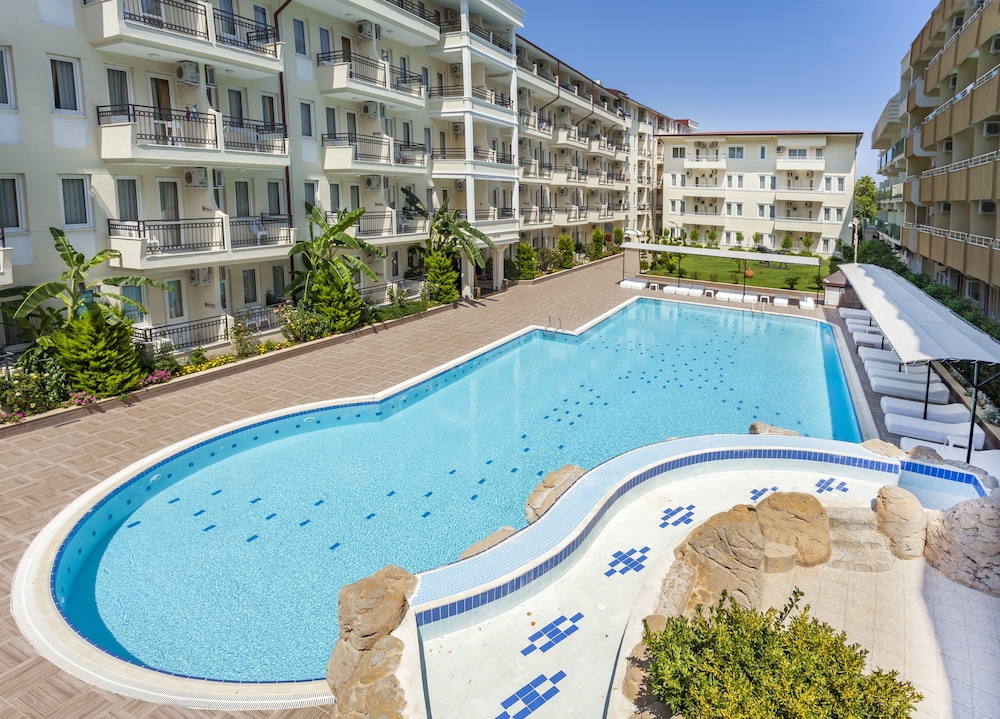 Club Hotel Belpinar 46/50