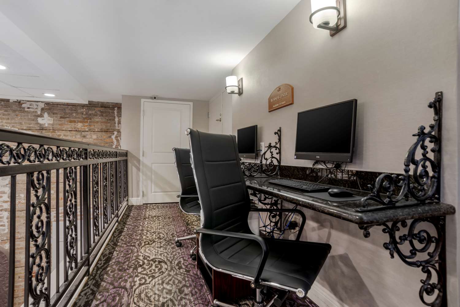 Best Western Plus St. Christopher Hotel 41/49