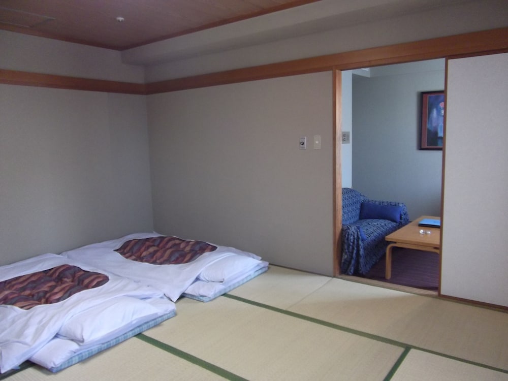 Ichikawa Grand Hotel 17/38