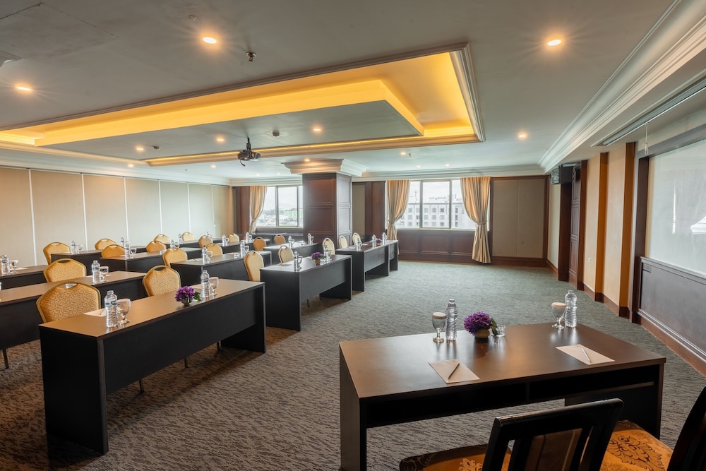 ARTOTEL Suites Aquila - Bandung 41/50