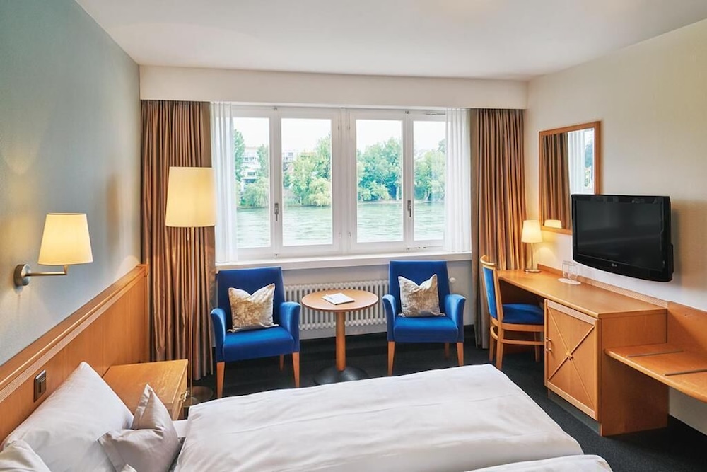 Hotel Schiff Am Rhein 24/50