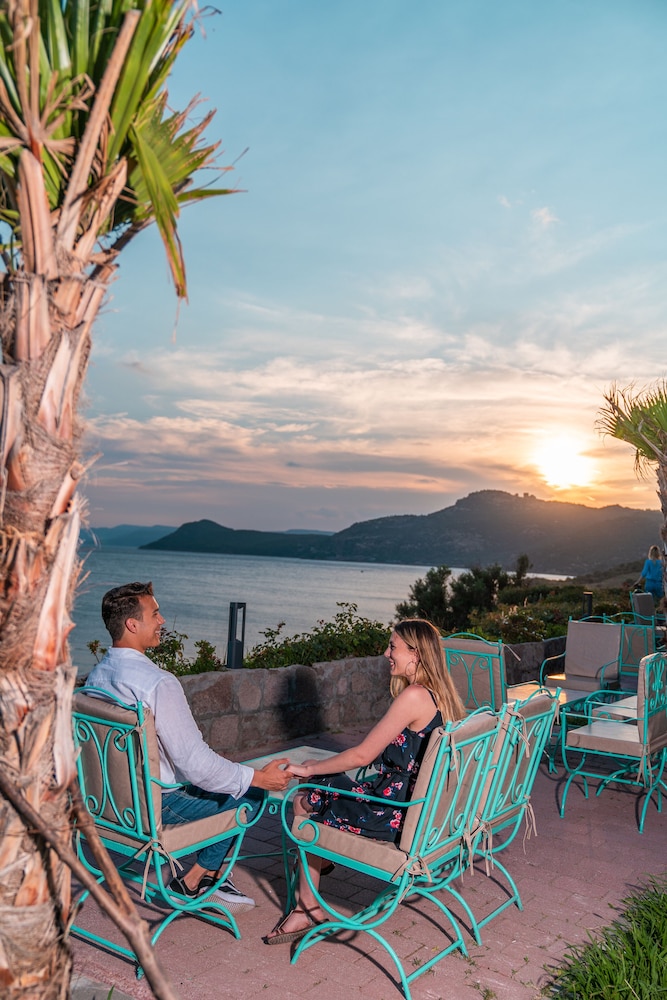 Assos Dove Hotel Resort Spa 64/67