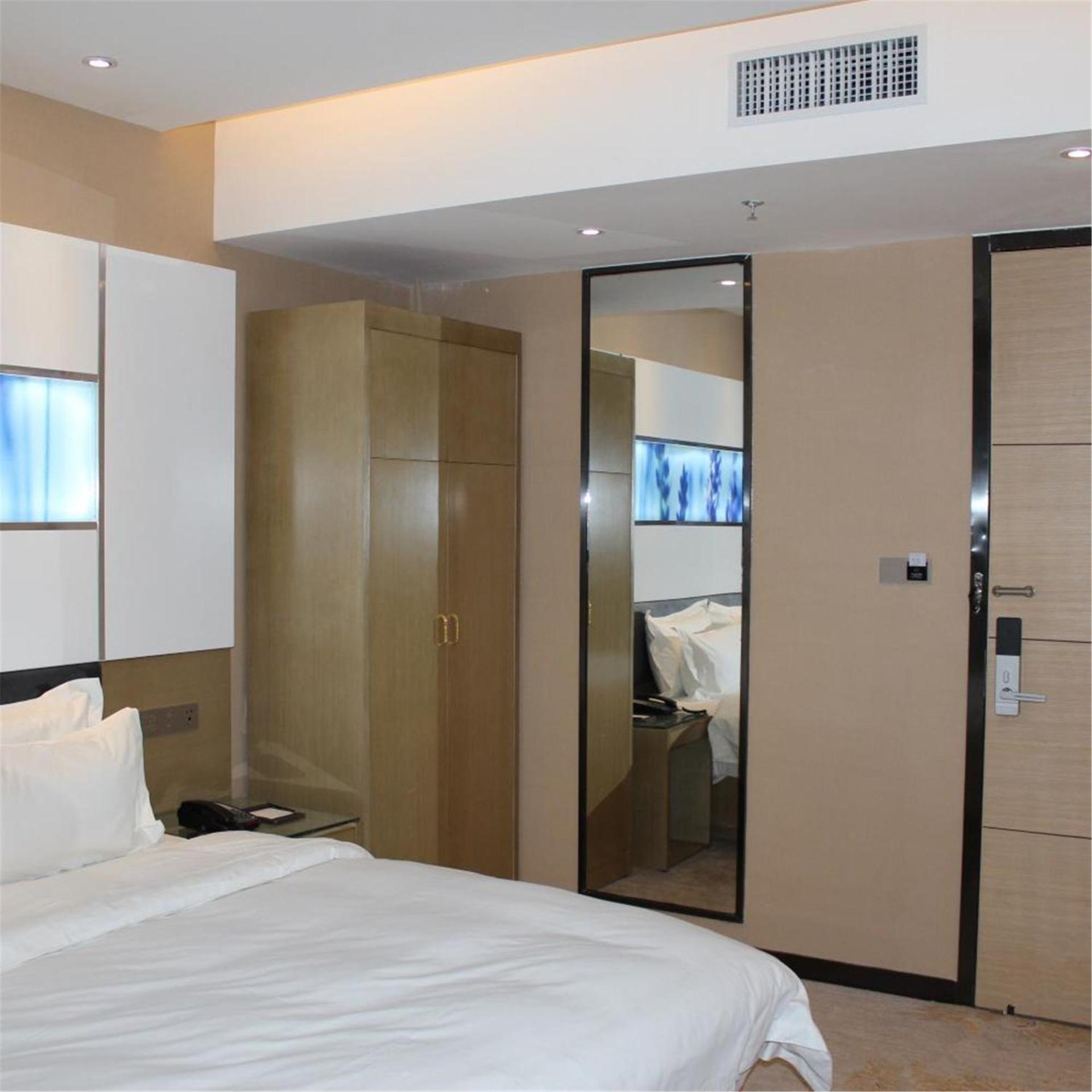 Lavande Hotel (Lanzhou Zhengning Road) 8/30