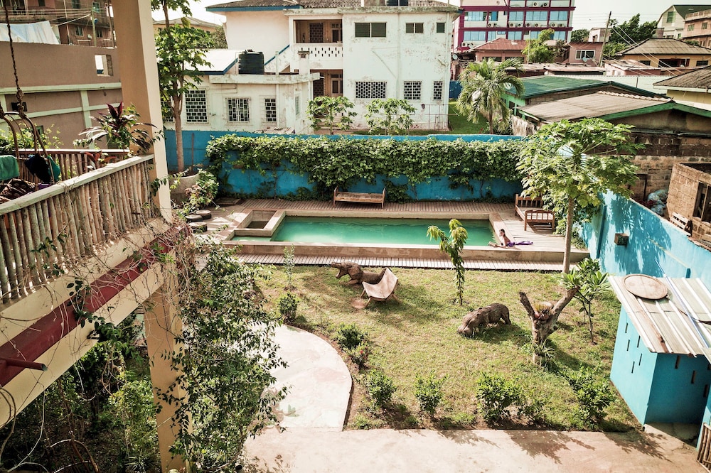 Somewhere Nice - Hostel 65/69