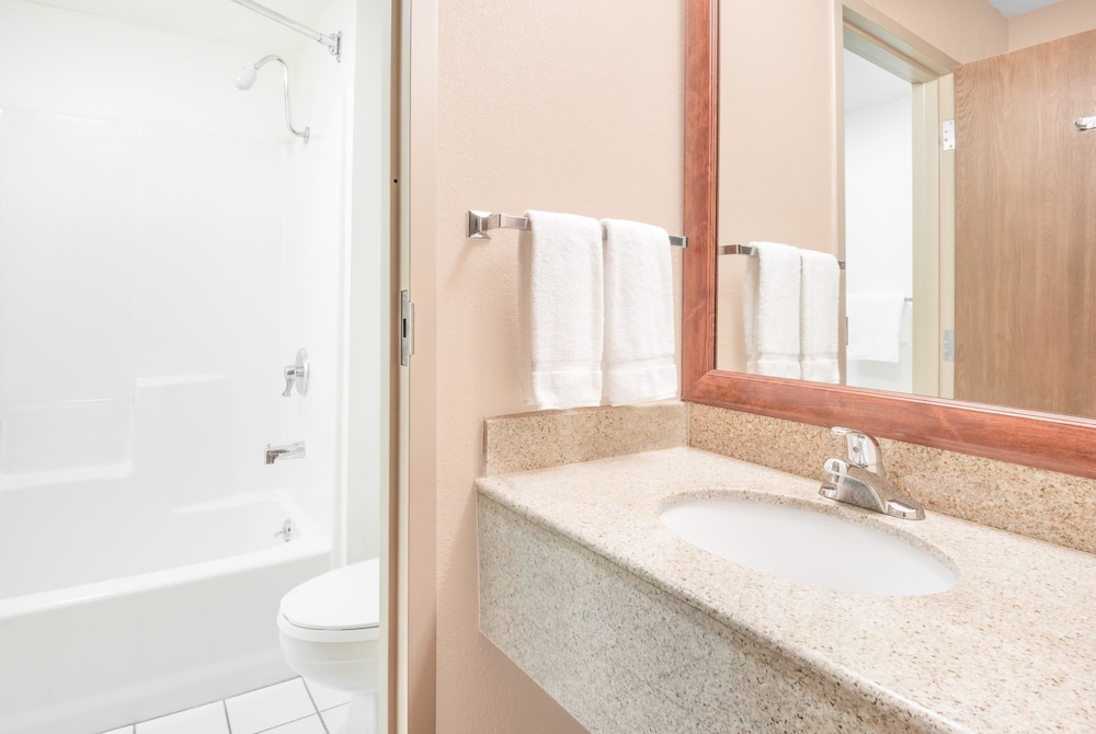 Baymont By Wyndham Springfield South Hwy 65 19/50