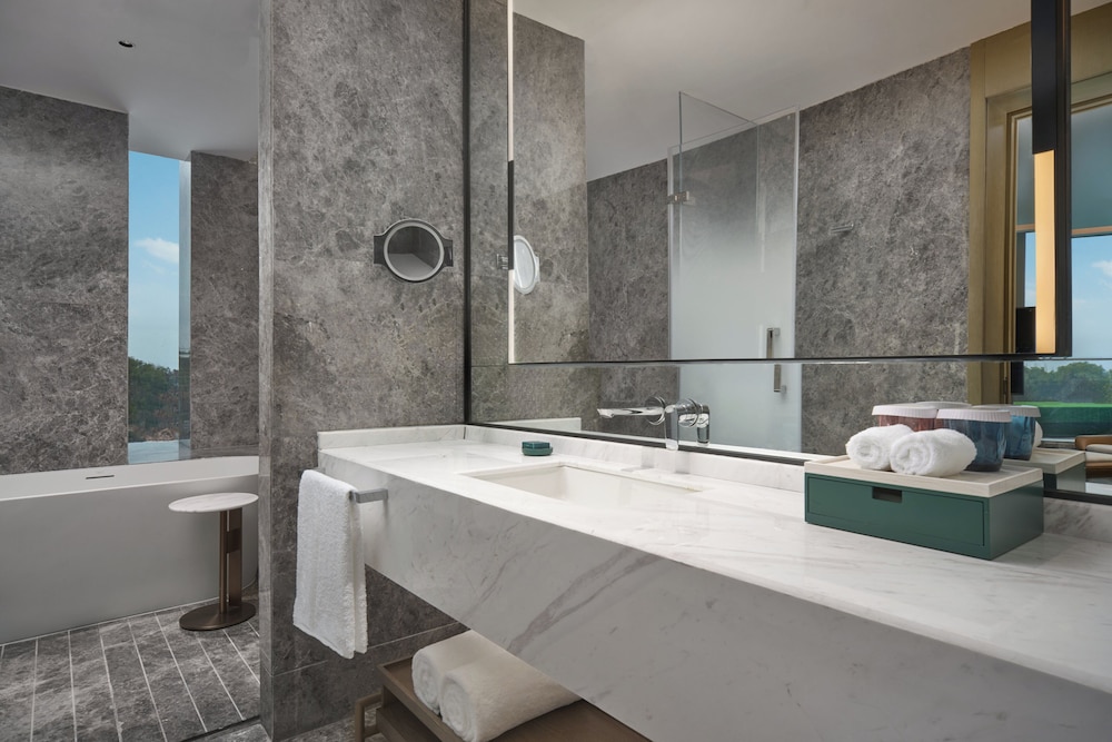 جناح بسرير كينج، Holiday Inn Wuhan Tianhe Airport by IHG 1/1