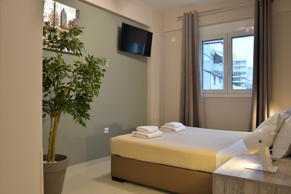 Alekos Apartments 10/50