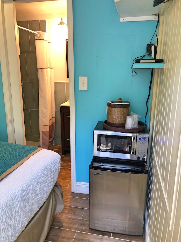 The Pelican Key Largo Cottages 44/76