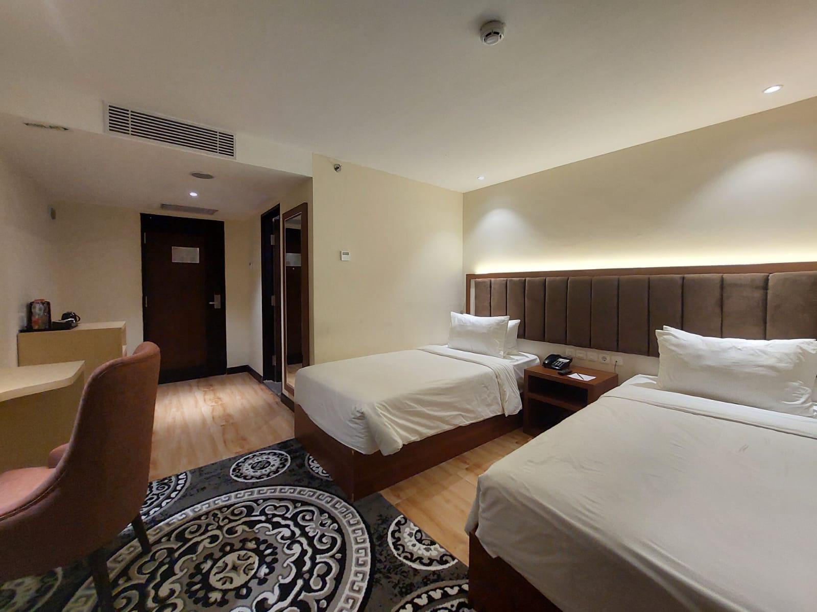 Comfort, Twin Beds