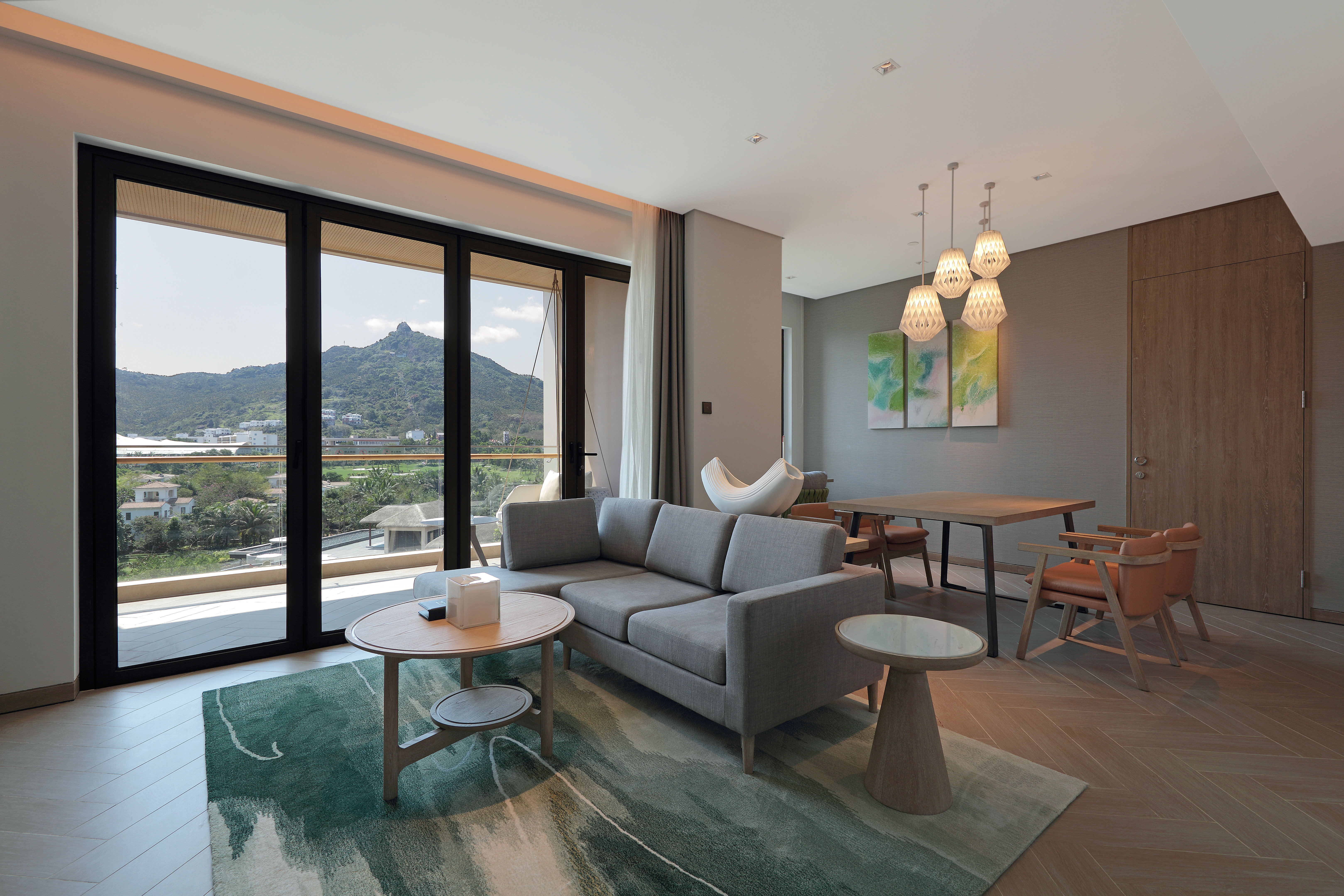 Holiday Inn Resort Qionghai Guantang 24/50