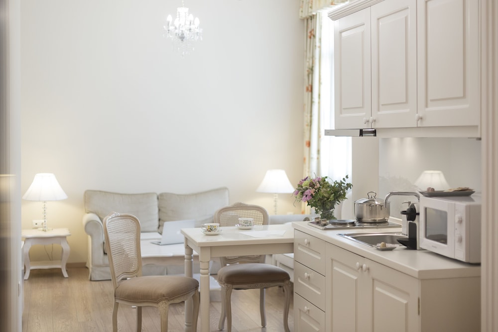 Gatto Perso Luxury Apartments 25/50