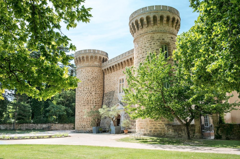 Chateau de Massillan 46/50