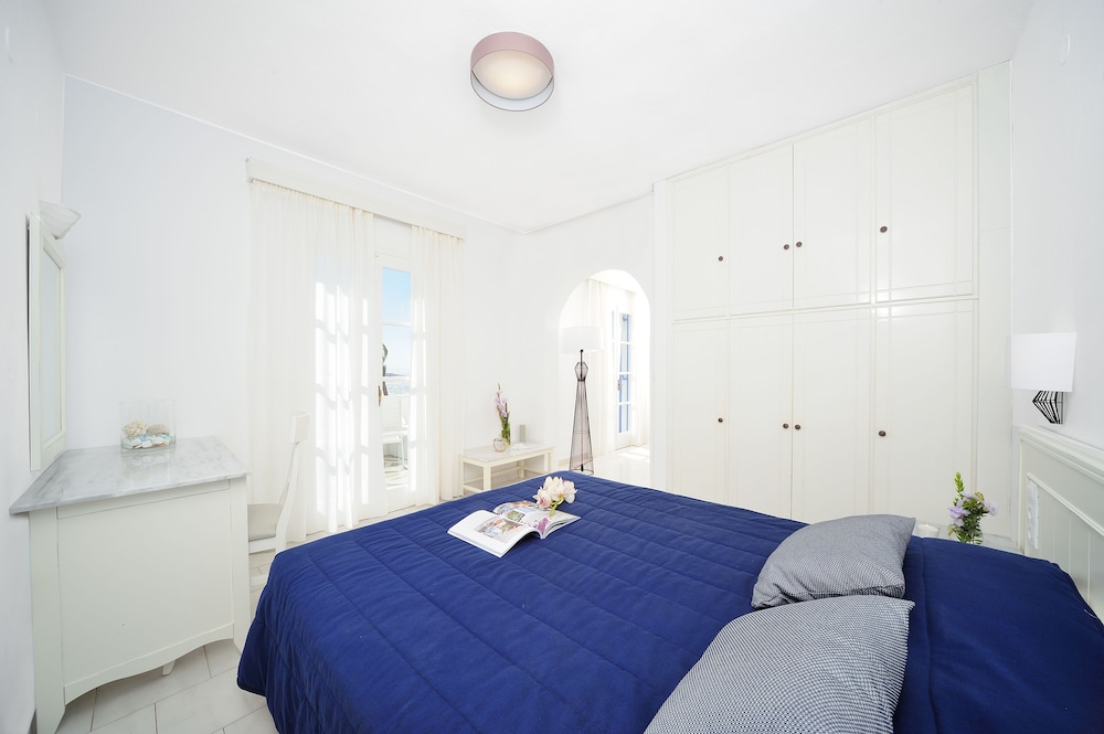 Mykonos Beach Hotel 35/65