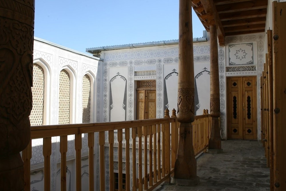 Komil Bukhara Boutique Hotel 5/50