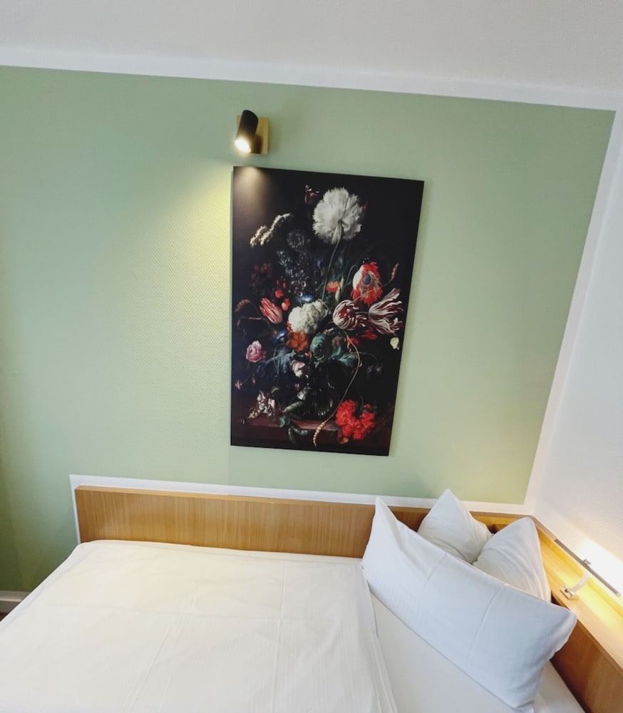 Europa Hotel 16/30