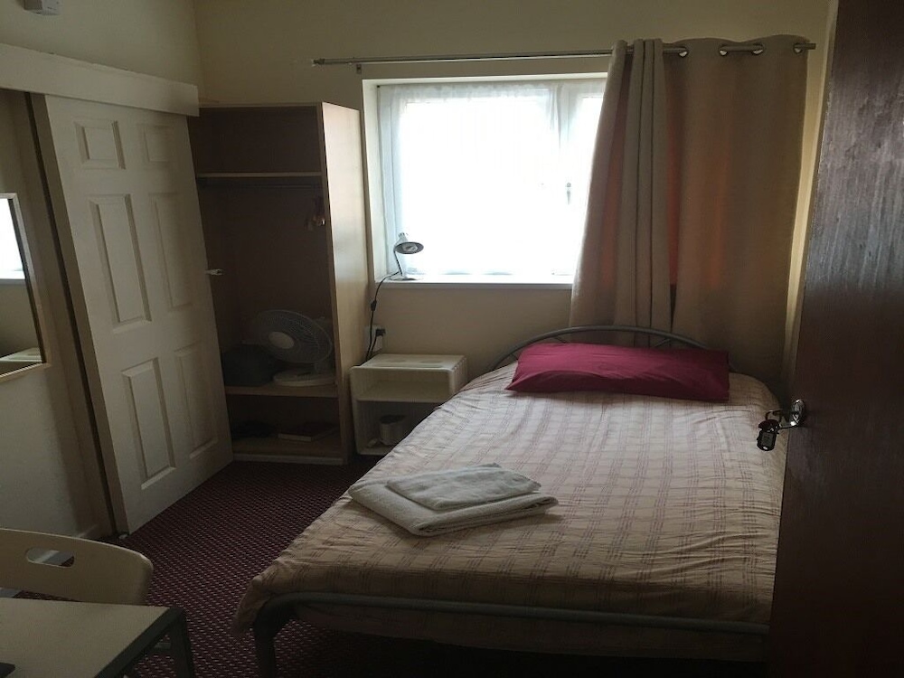 City Lodge Guest House 12/51