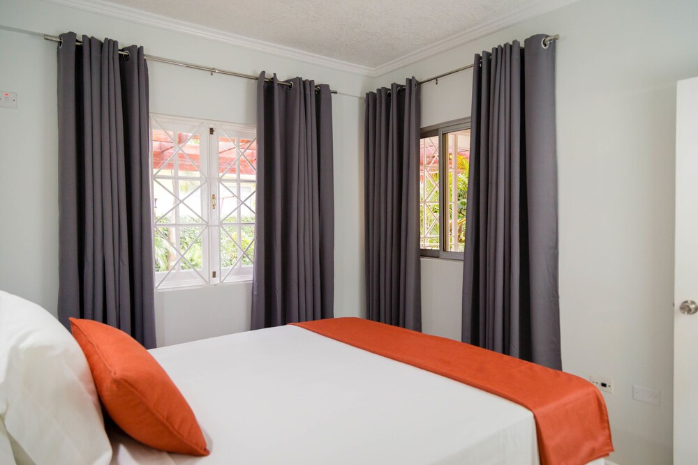 2 BEDROOMS, DELUXE, APARTMENT, MOUNTAIN VIEW, EXECUTIVE LEVEL