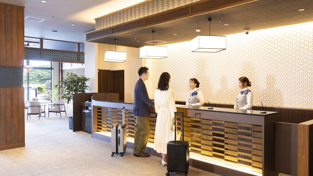 Yukai Resort Premium Koshinoyu 8/50