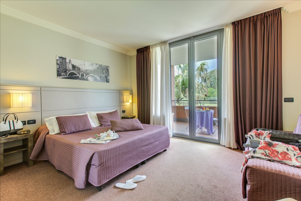Ardeatina Park Hotel 16/24