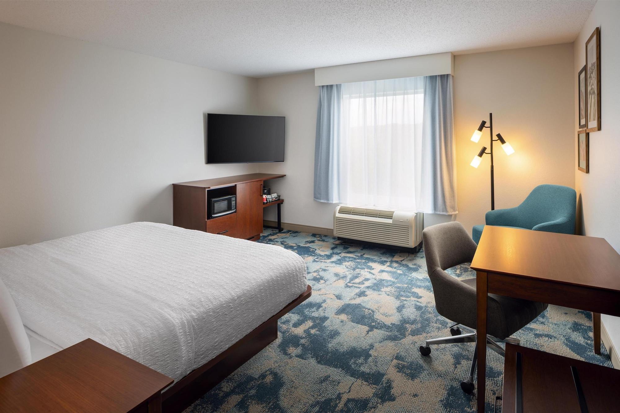 جناح لذوي الإعاقة، Hampton Inn & Suites Knoxville-Turkey Creek/Farragut 3/6