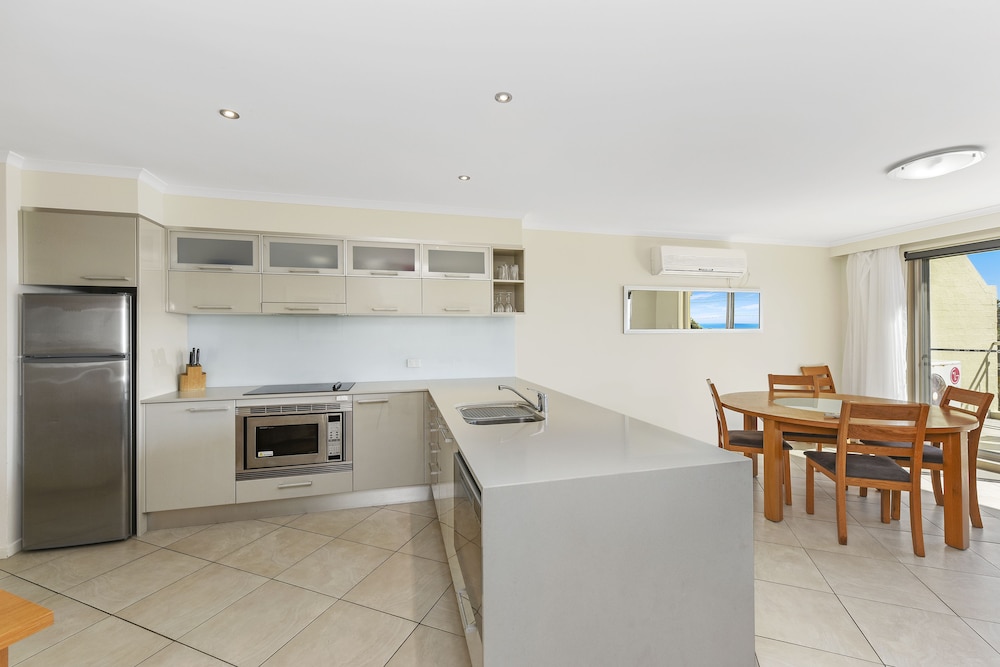Flynns Beach Resort 27/33