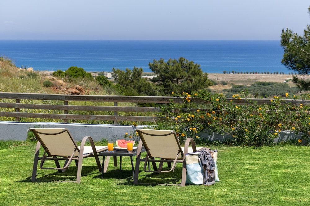 Sperveri Enalio Villas 24/30