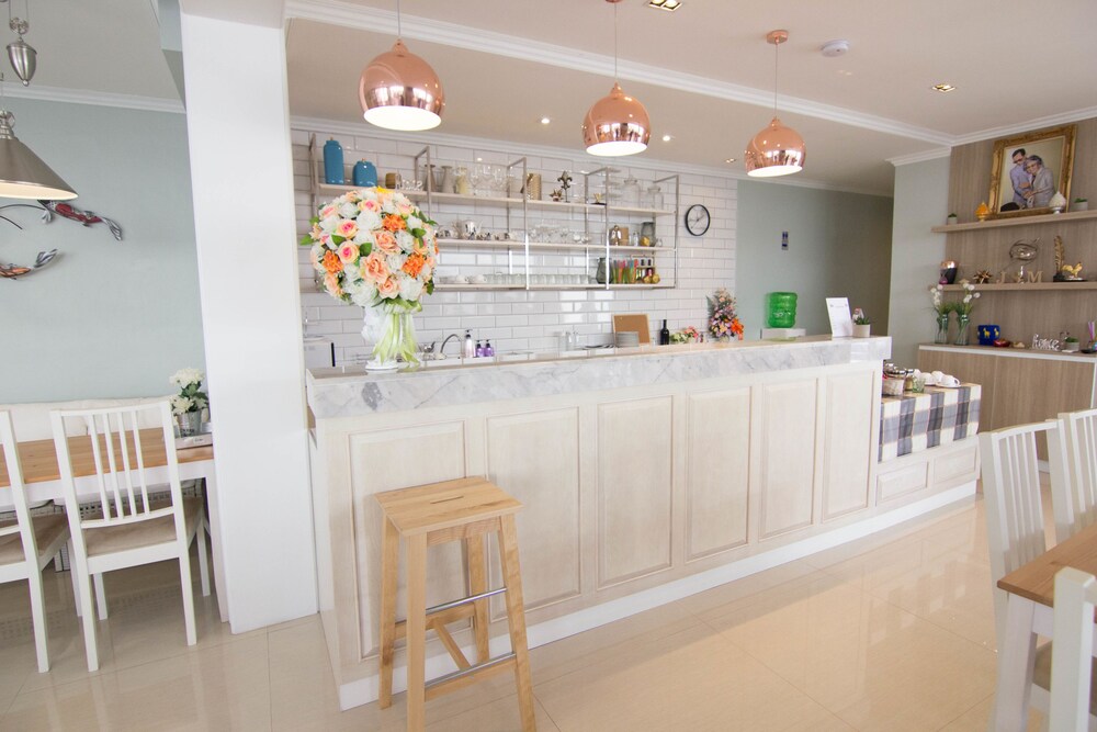 168 Studio Hotel Ubon Ratchathani 36/48