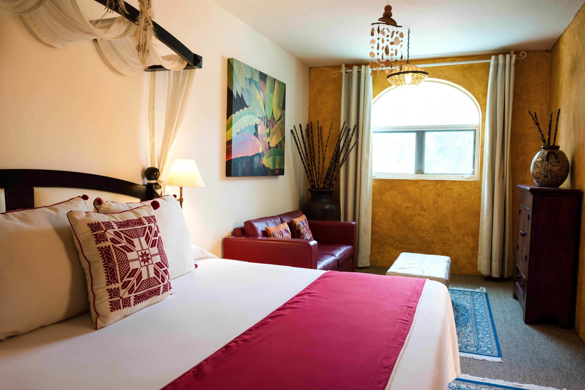 suite, mountain view