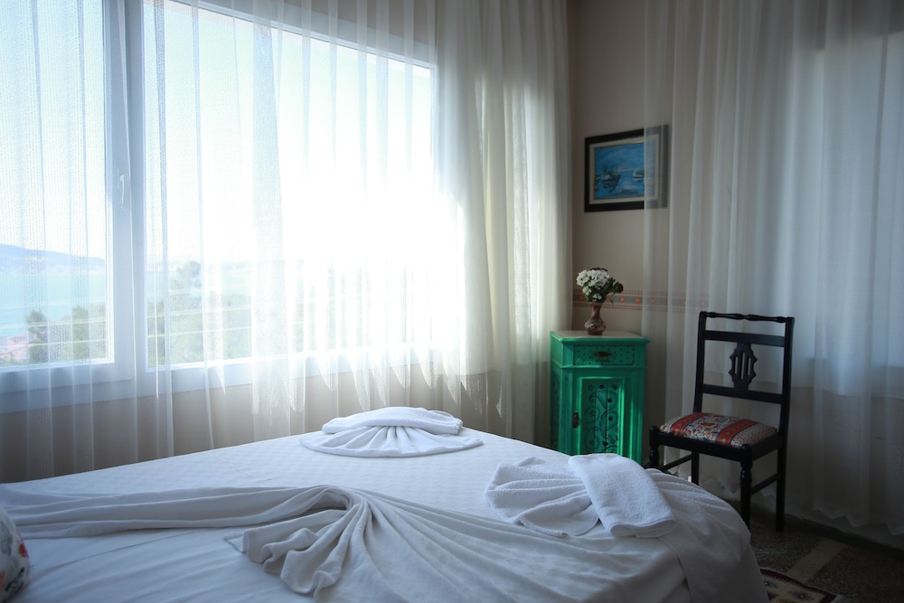 Tunc Otel 13/50