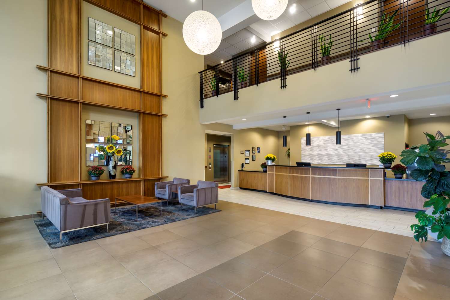 Best Western Plus Lacey Inn & Suites 3/9